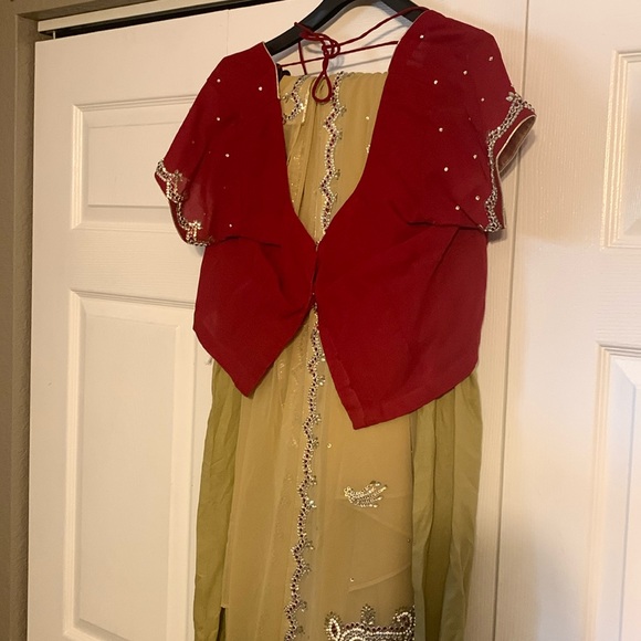 Red and Gold beaded Saree - Picture 2 of 5